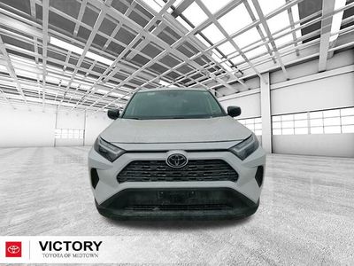 2025 Toyota RAV4 - Photo 8