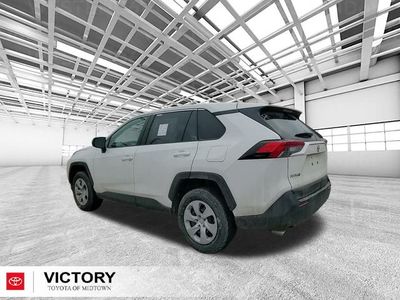 2025 Toyota RAV4 - Photo 5