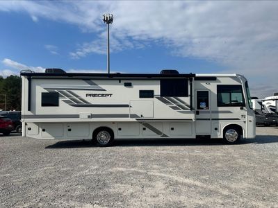 2026 Jayco Precept - Photo 8