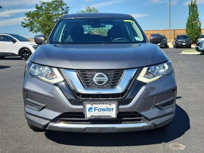 2020 Nissan Rogue — detail view