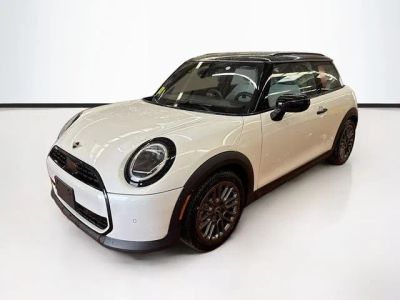 2026 MINI 2 DOOR SIGNATURE PLUS in Nanuq White Metallic — front three-quarter view