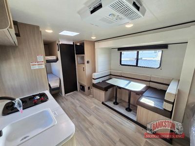 2026 Prowler 1702DBS - Photo 8