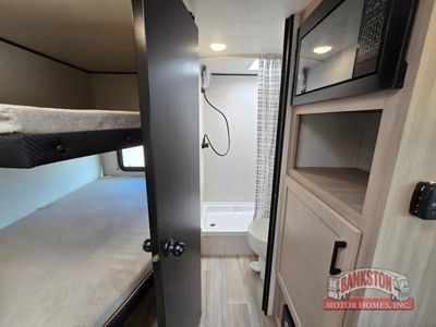 2026 Prowler 1702DBS - Photo 18