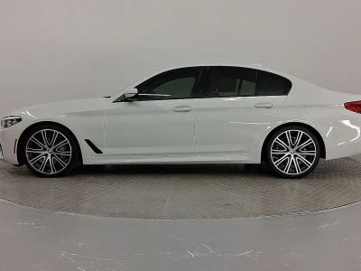 2019 BMW 540i Sedan - Photo 2