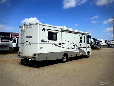 2004 Winnebago Sightseer - Photo 2