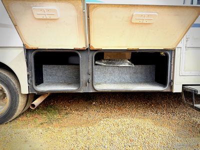 2004 Winnebago Sightseer - Photo 28