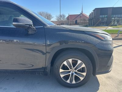 2022 Toyota Highlander - Photo 7