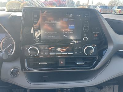 2022 Toyota Highlander - Photo 13