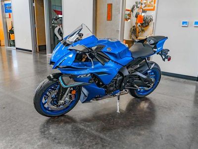 2026 Yamaha YZF-R1 - Photo 7
