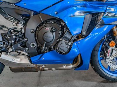 2026 Yamaha YZF-R1 - Photo 11