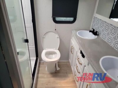 2023 Dutchmen RV Astoria - Photo 31