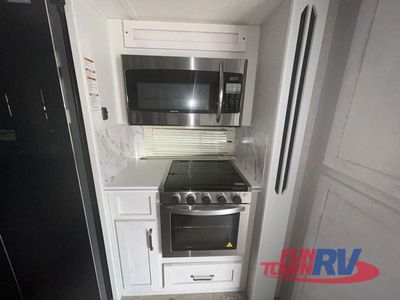 2023 Dutchmen RV Astoria - Photo 11