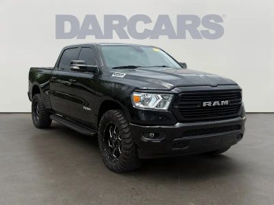 2019 RAM 1500 Big Horn/Lone Star in Diamond Black Crystal Pearlcoat — front three-quarter view