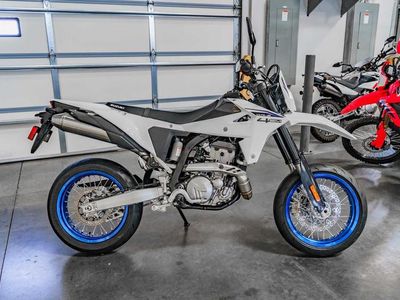 2026 Suzuki DR-Z4SM - Photo 3
