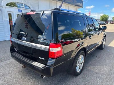 2017 Ford Expedition EL — detail view
