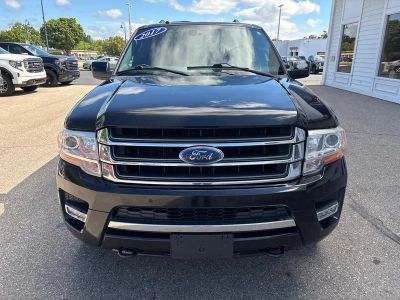 2017 Ford Expedition EL — side profile view