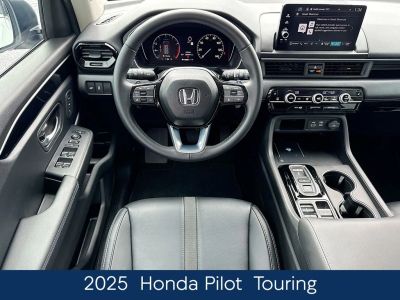 2025 Honda Pilot - Photo 16