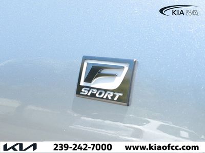 2023 Lexus ES - Photo 8