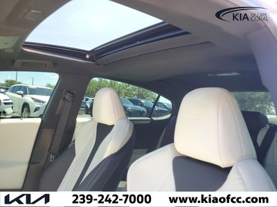2023 Lexus ES - Photo 19