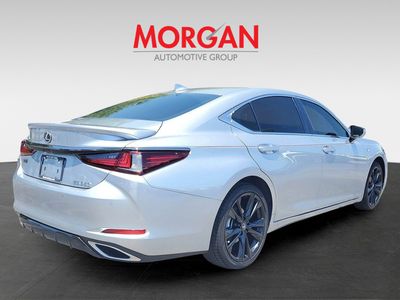 2023 Lexus ES - Photo 4
