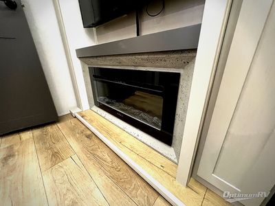 2025 Palomino Columbus - Photo 6