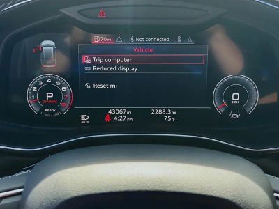 2023 Audi Q8 — photo 11 view