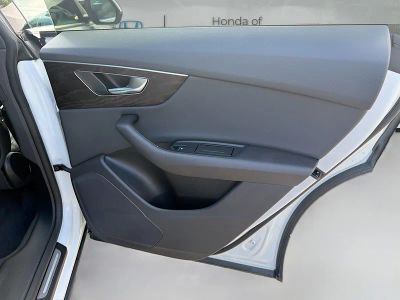2023 Audi Q8 — photo 31 view