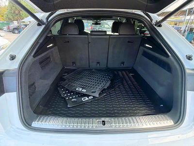 2023 Audi Q8 — photo 27 view