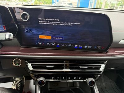 2024 Chevrolet Traverse - Photo 24