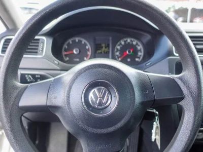 2014 Volkswagen Jetta — photo 12 view