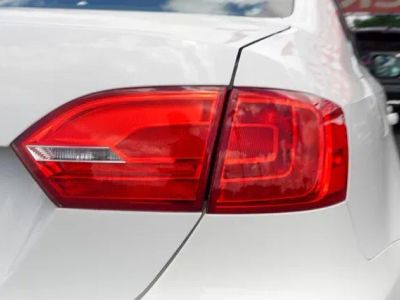 2014 Volkswagen Jetta — photo 7 view