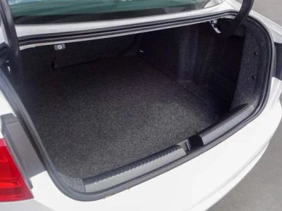2014 Volkswagen Jetta — photo 21 view
