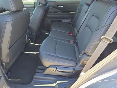 2026 Nissan Pathfinder — photo 17 view