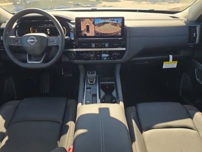 2026 Nissan Pathfinder — photo 13 view