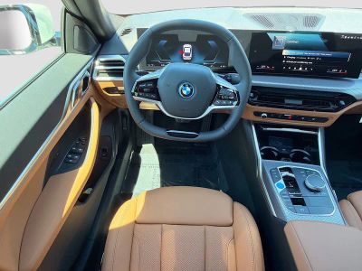 2026 BMW i4 — photo 16 view