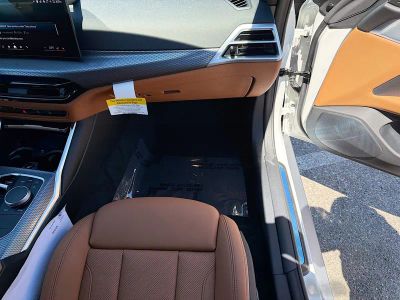 2026 BMW i4 — photo 17 view