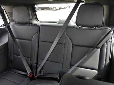 2024 GMC Yukon - Photo 17