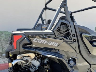 2025 Can-Am Maverick Sport DPS 1000R - Photo 13