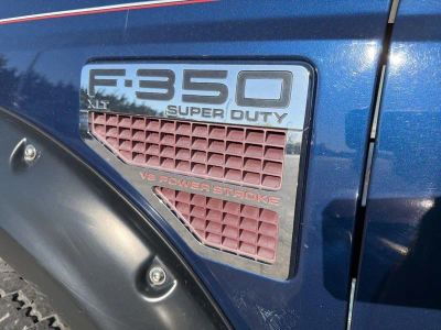 2008 Ford Super Duty F-350 SRW — interior view