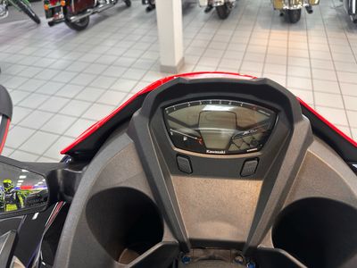 2025 Kawasaki Jet Ski STX 160LX - Photo 5