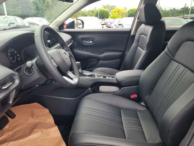 2026 Honda HR-V EX-L - Photo 15