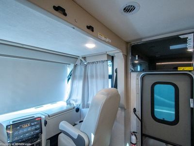 2026 Thor Motor Coach Axis - Photo 6