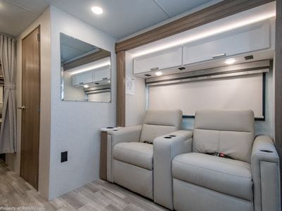 2026 Thor Motor Coach Axis - Photo 9