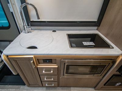 2026 Thor Motor Coach Axis - Photo 15