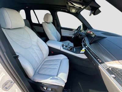 2026 BMW X5 — photo 22 view