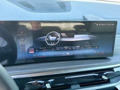 2026 BMW X5 — photo 12 view