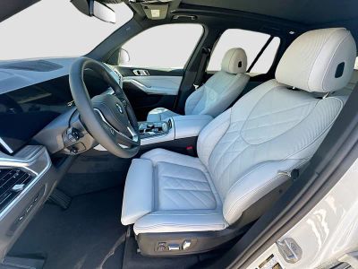 2026 BMW X5 — photo 15 view