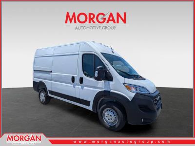 2025 Ram ProMaster 1500 Base in White — front three-quarter view