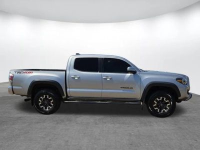 2022 Toyota Tacoma - Photo 3