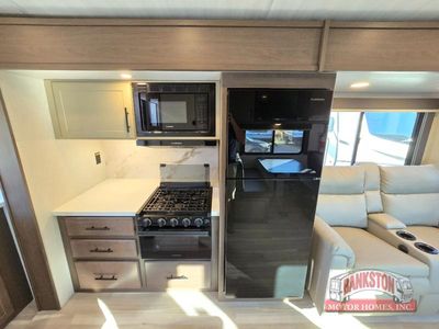2026 Cougar Half-Ton 22MLS - Photo 11